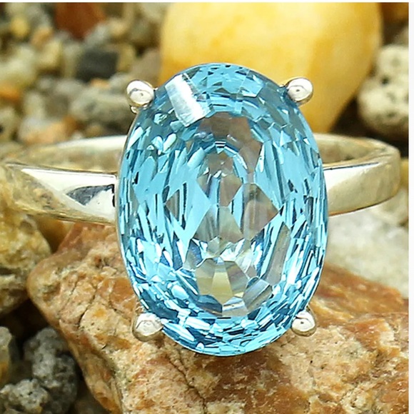 Earth Art hand crafted artisan Jewelry - Aquamarine ring size 8